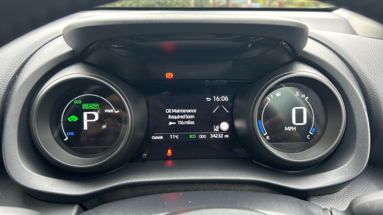 Toyota Yaris 1.5 Hybrid Design 5dr CVT Hybrid Hatchback